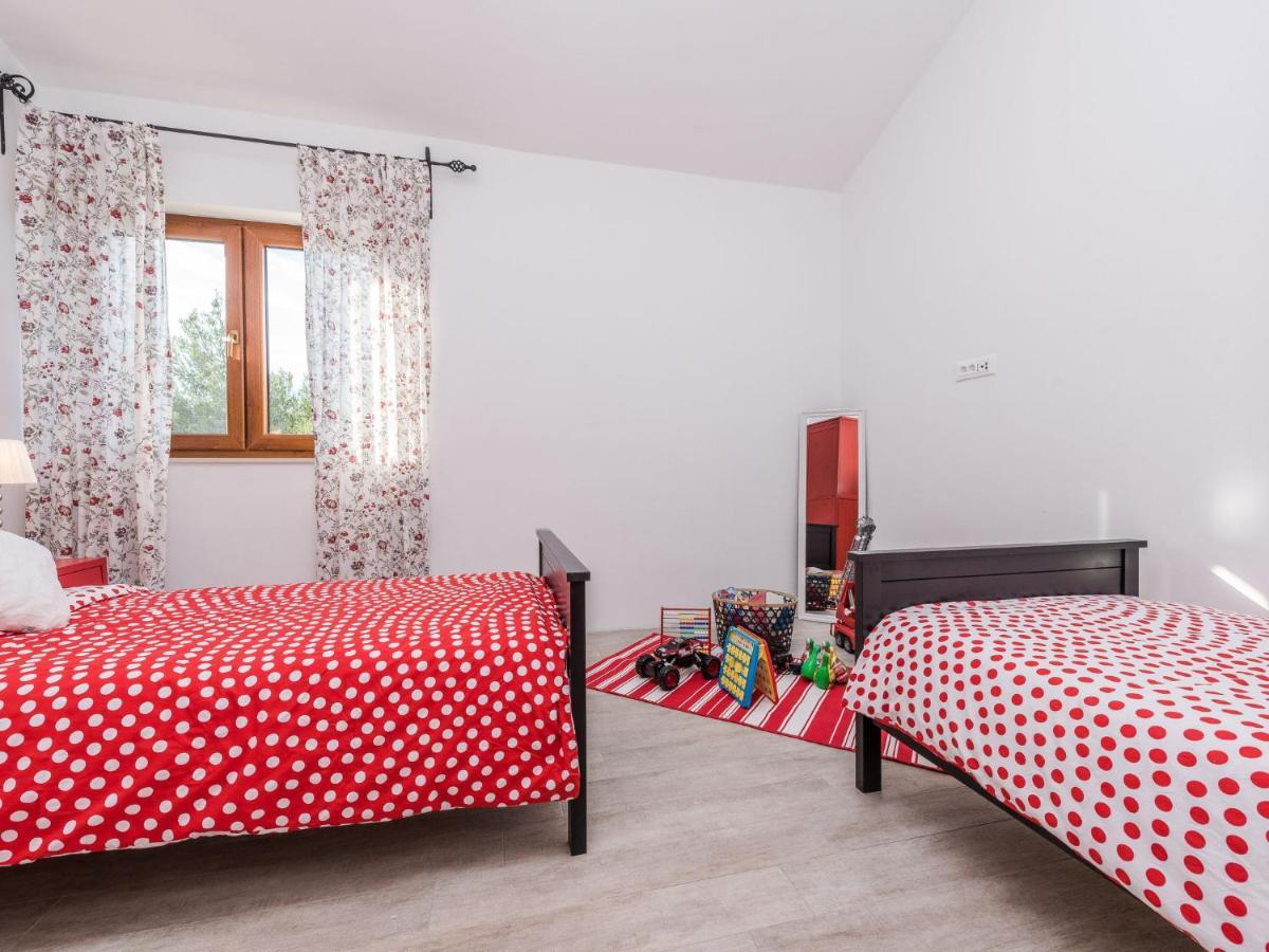 Holiday Home Velebit By Interhome โรวานิสกา ภายนอก รูปภาพ