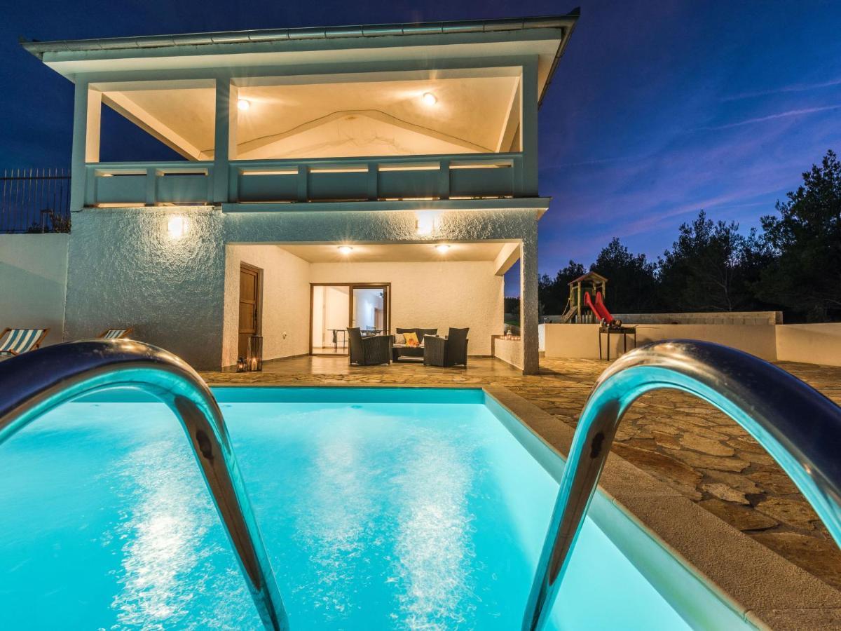 Holiday Home Velebit By Interhome โรวานิสกา ภายนอก รูปภาพ